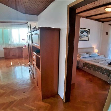 Apt Mirella Apartment 罗维尼 外观 照片
