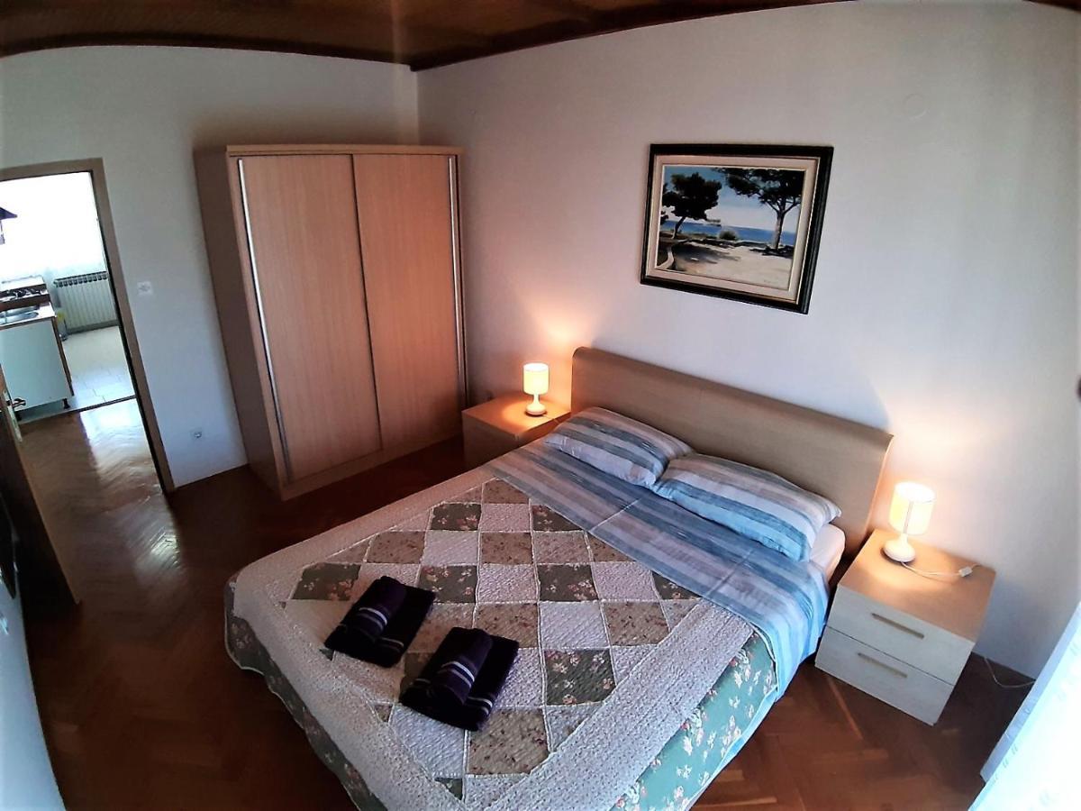 Apt Mirella Apartment 罗维尼 外观 照片