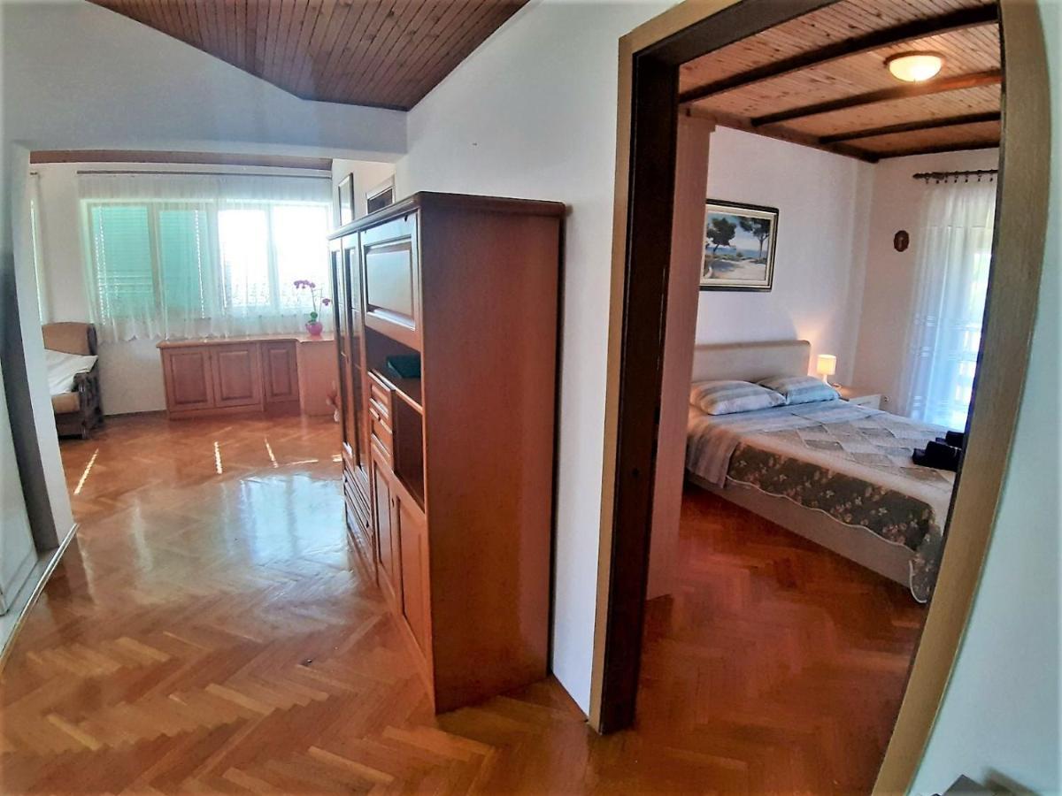 Apt Mirella Apartment 罗维尼 外观 照片
