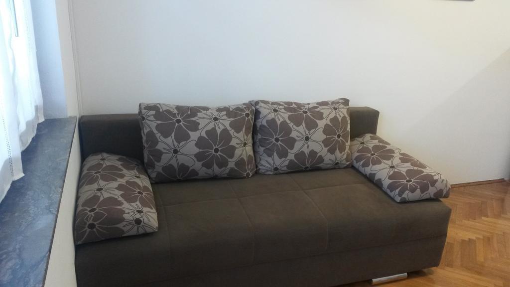 Apt Mirella Apartment 罗维尼 客房 照片